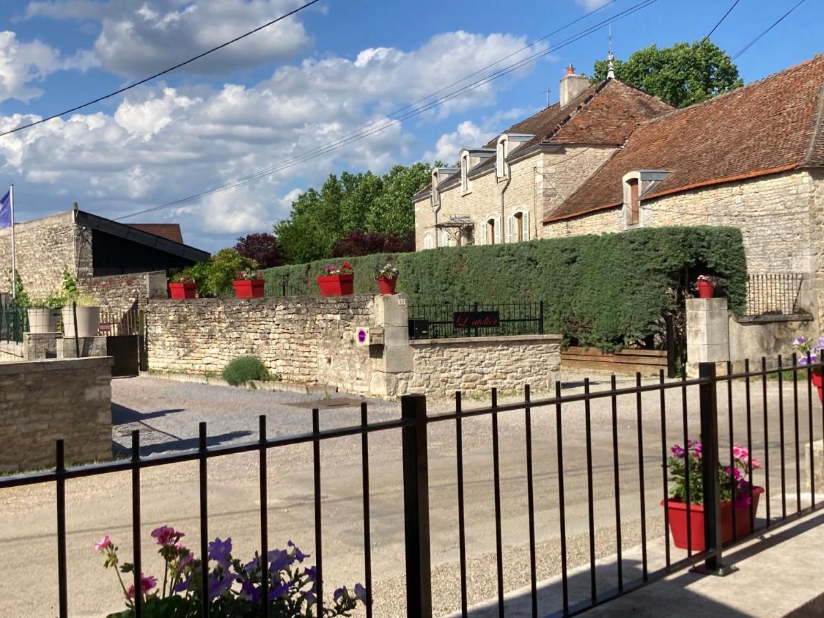 L'Aubergiste Hotel Corcelles-les-Arts Exterior photo